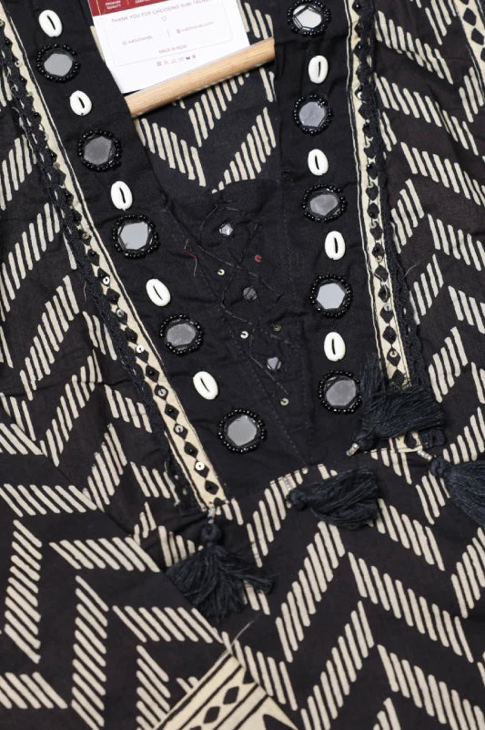 Black & White Printed Kurta Set for Women